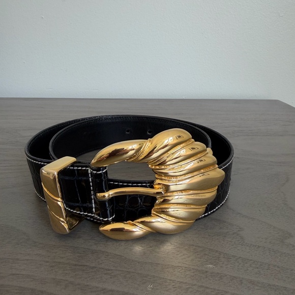 Vintage Escada Black Patent Croc Belt Gold Statement Buckle Size XS - Picture 5 of 7